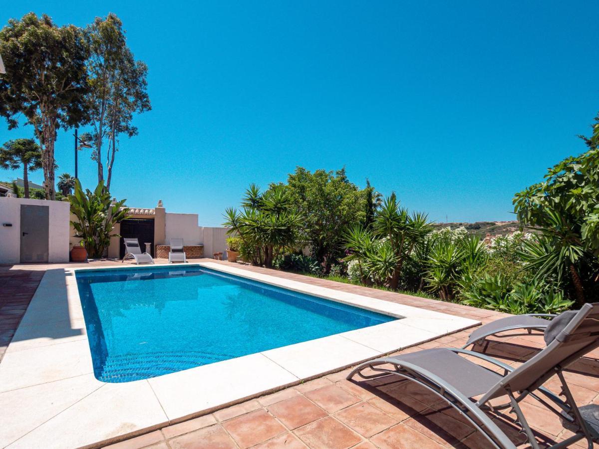 5 Beds With Private Pool Near - 5007 Estepona
