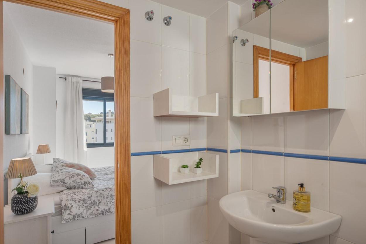 Puerta Del Mar Rooftop Apartment Estepona