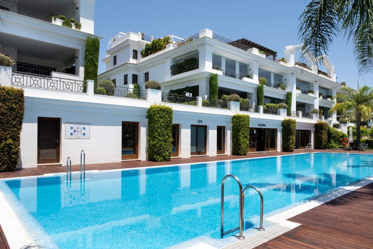 Frontline Ground Floor With Private Garden, Doncella Beach.