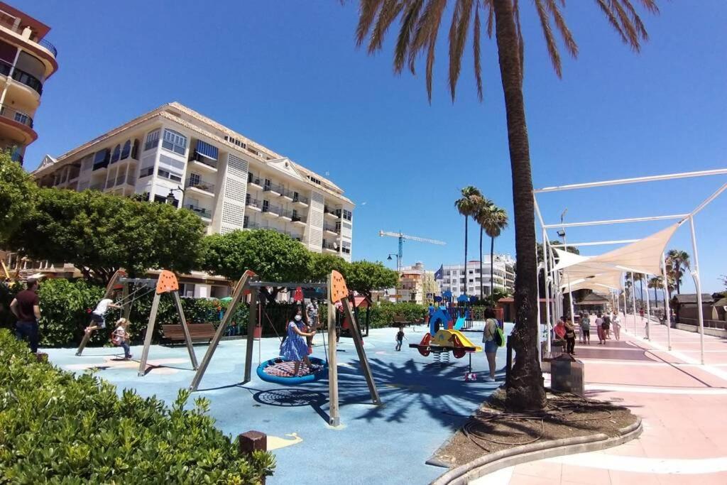 New Fantastic Location 2 Bed, 2 Bath 150m From The Beach, Central Appartement