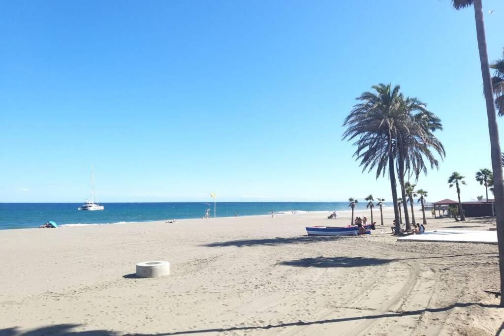 New Fantastic Location 2 Bed, 2 Bath 150m From The Beach, Central *