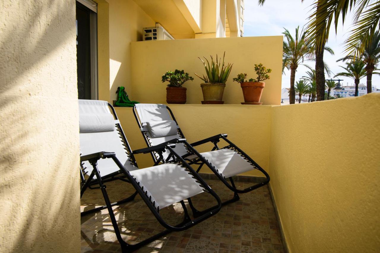 Palmeras Puerto Paraiso * Estepona