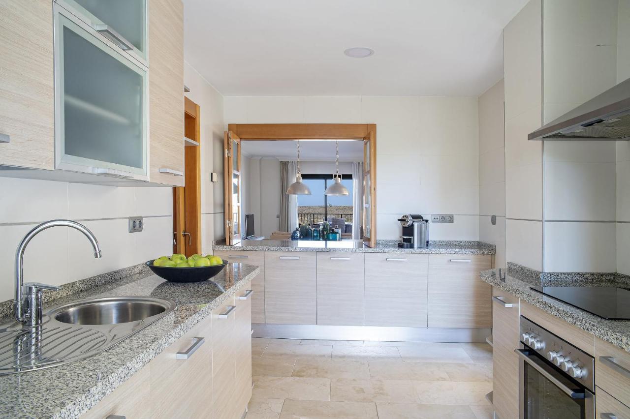 Quartiers Marbella Penthouse In Hacienda Cifuentes Benahavis *