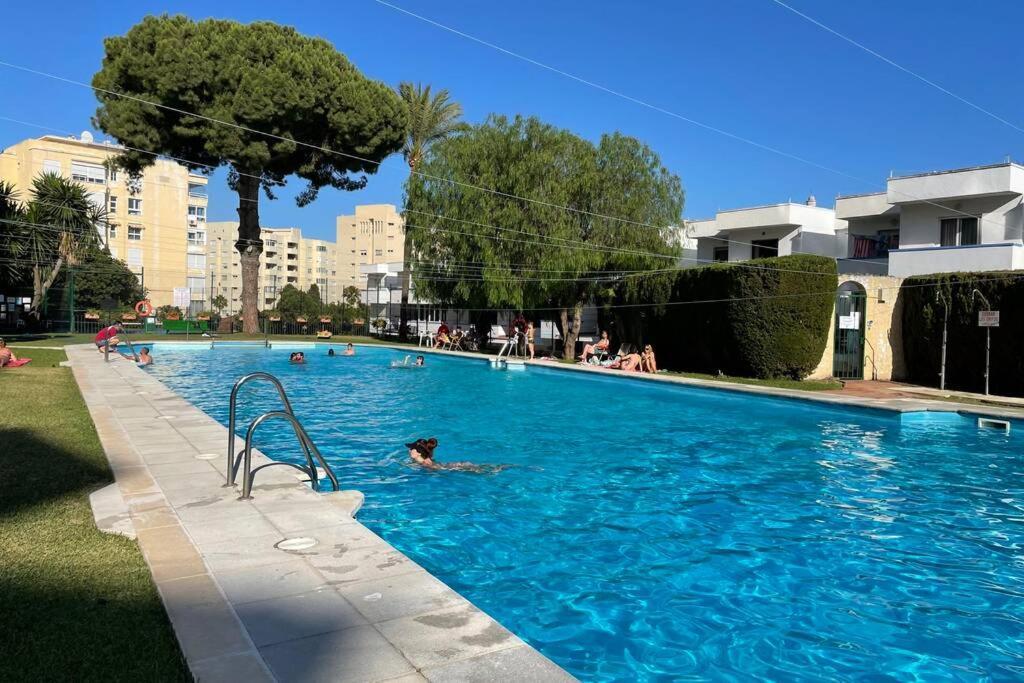 Apartment Tres Bel Avec Piscine Et Tennis Entre Amis Ou En Famille Estepona