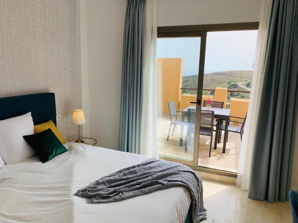 Quartiers Marbella Penthouse In Hacienda Cifuentes Benahavis Estepona