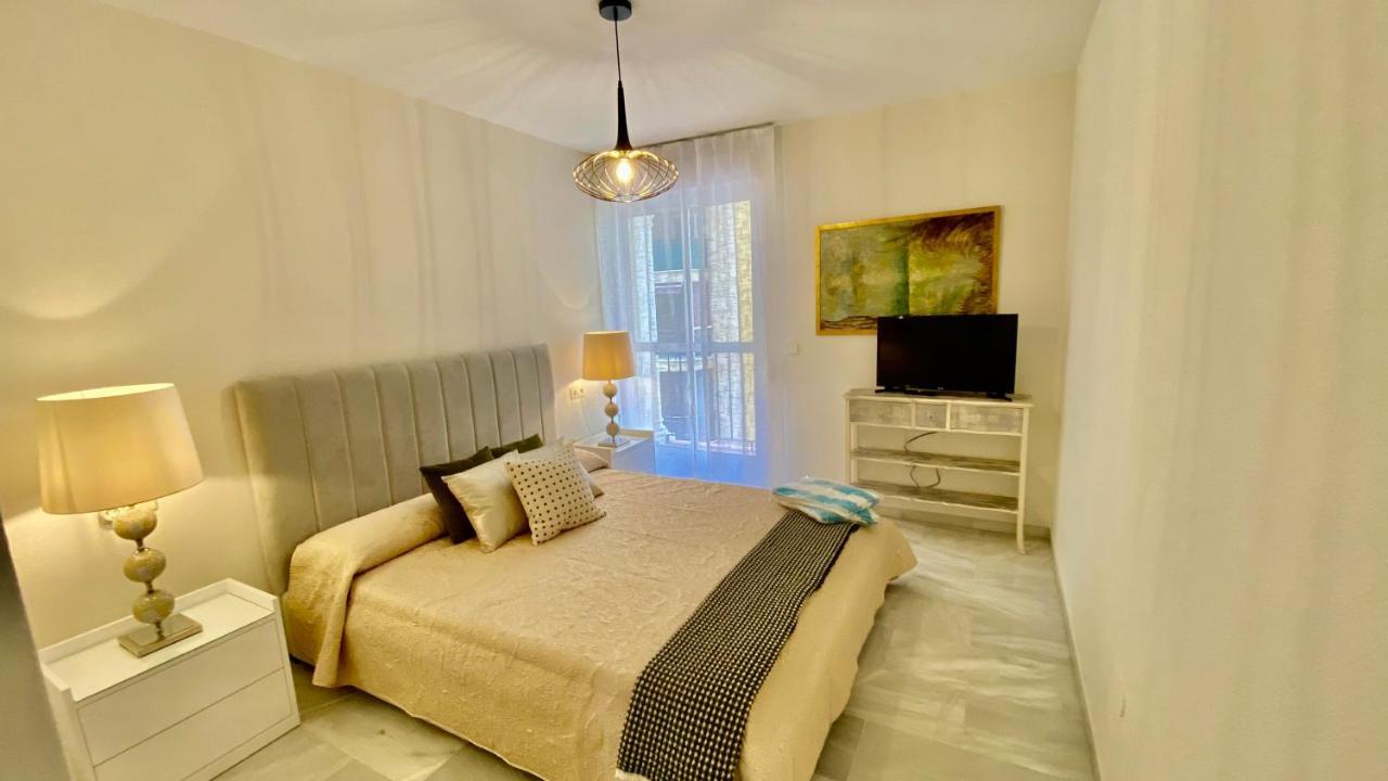 Ikram Front Beach Alboran, Casco Antiguo * Estepona
