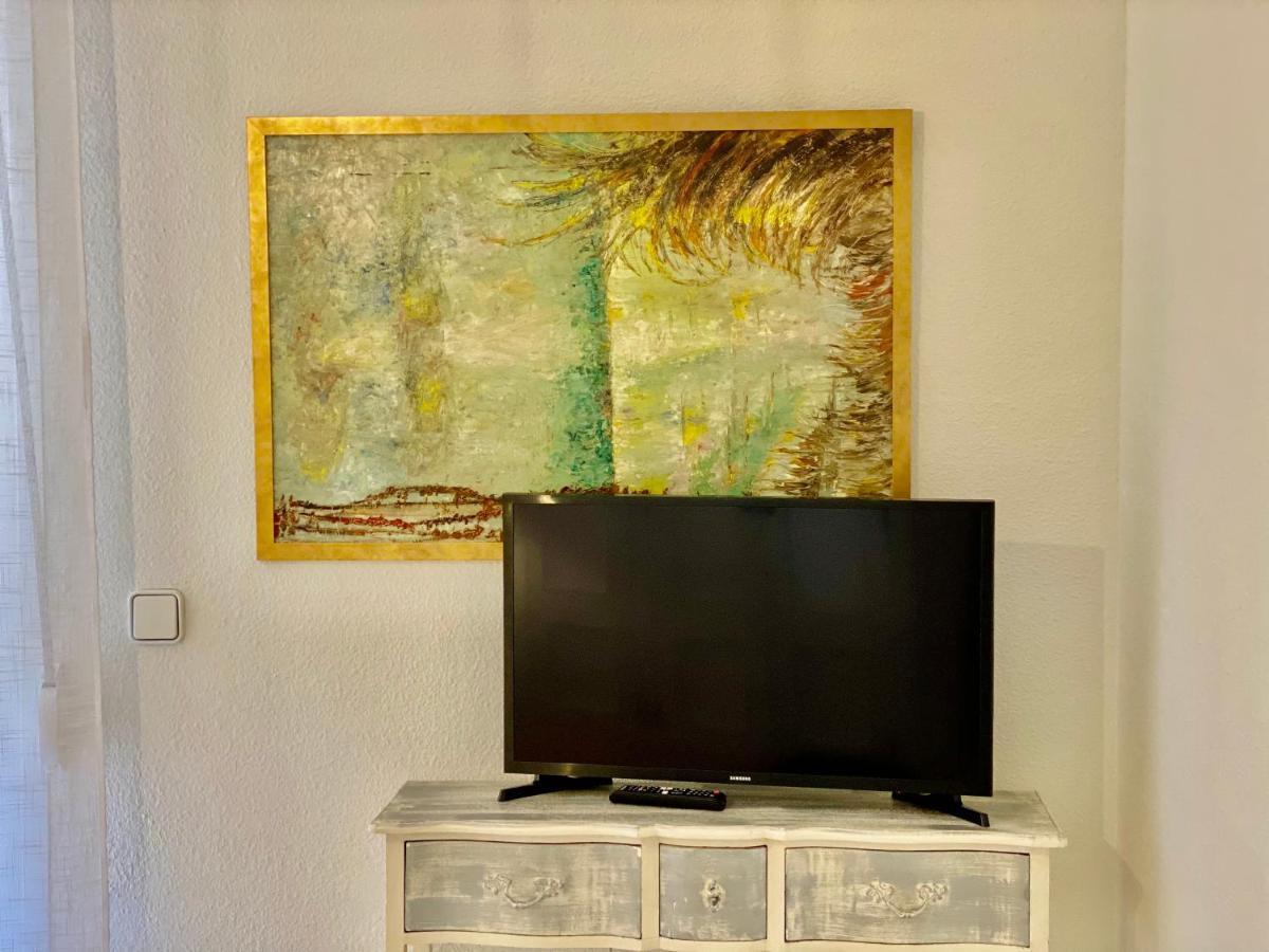 Apartment Ikram Front Beach Alboran, Casco Antiguo *