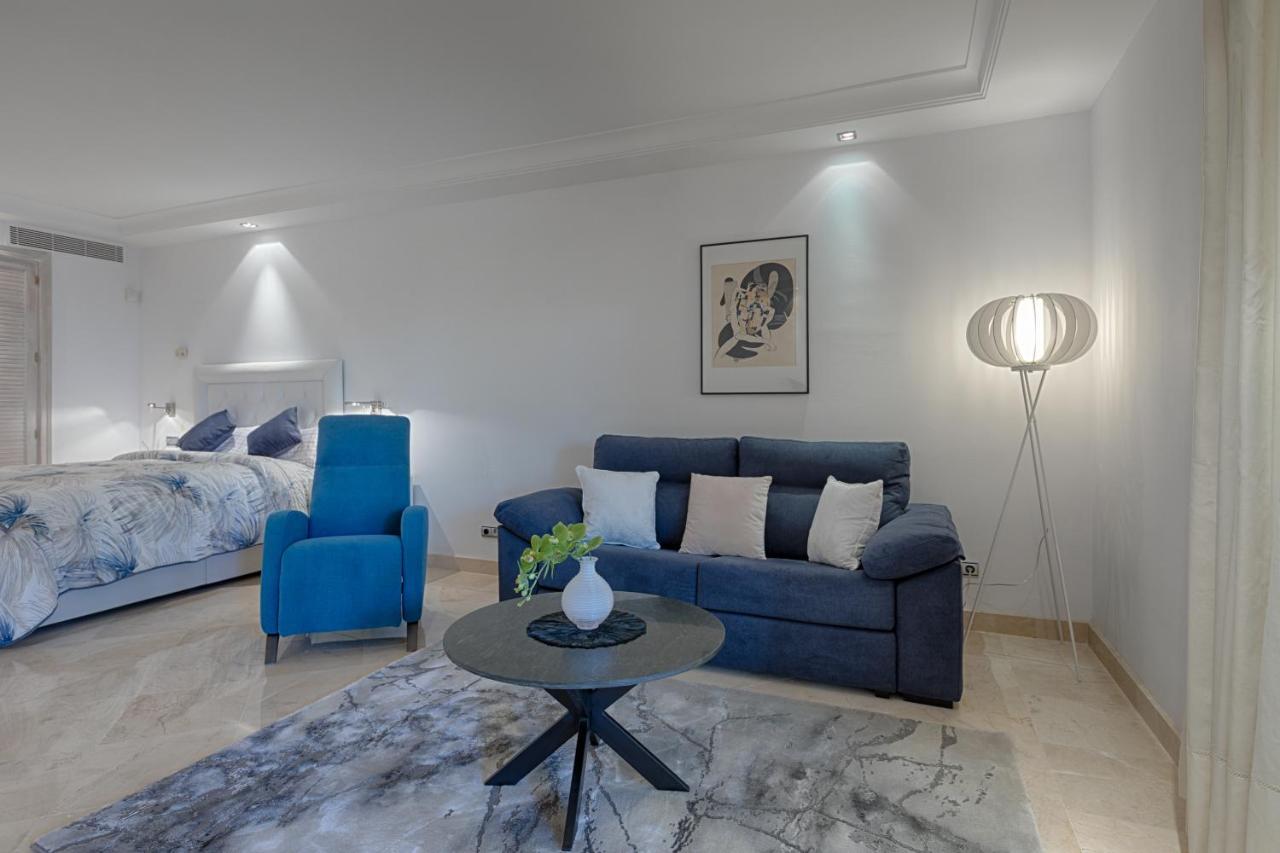 Studio Private Wing Estepona 5* Estepona