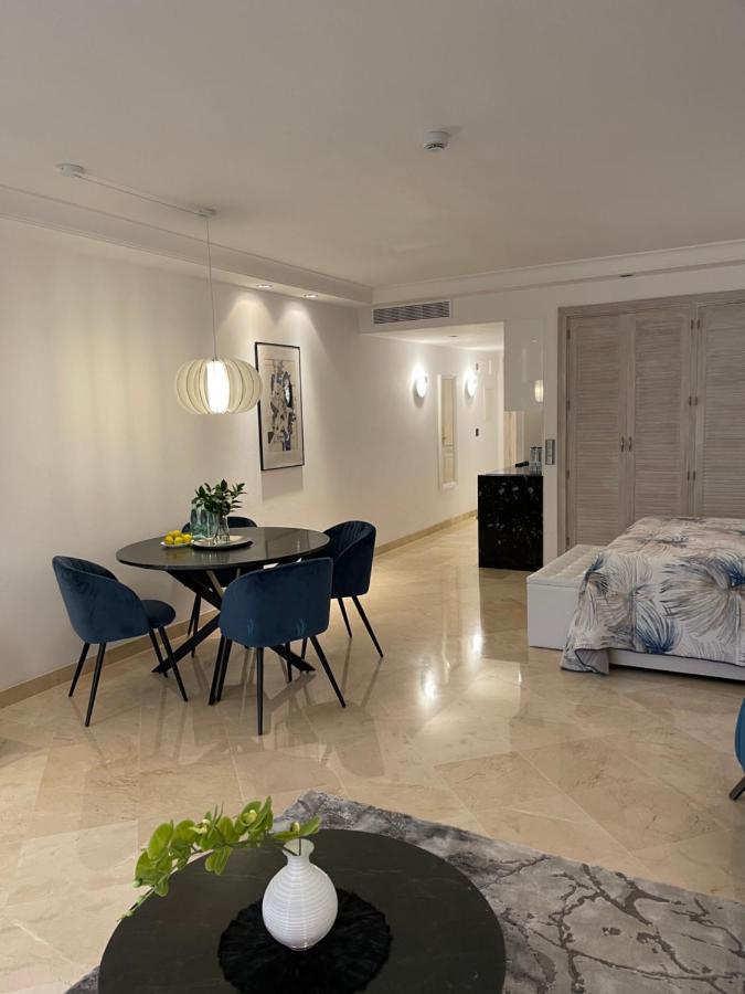 Studio Private Wing Estepona Estepona