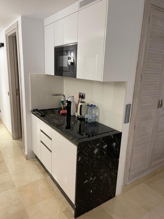 Studio Private Wing Estepona Hotel Estepona