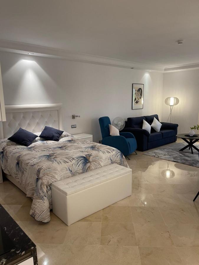 Hotel Studio Private Wing Estepona