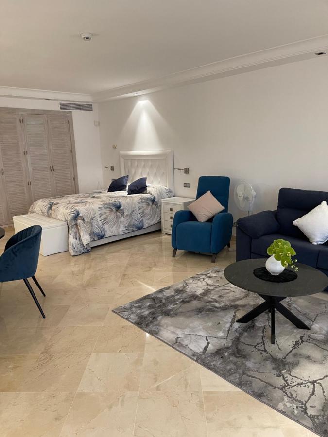 Studio Private Wing Estepona 5*