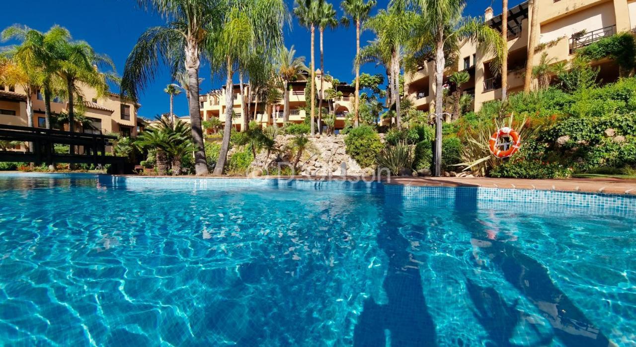 Marbella Luxury Fast Internet Netflix Apartment *