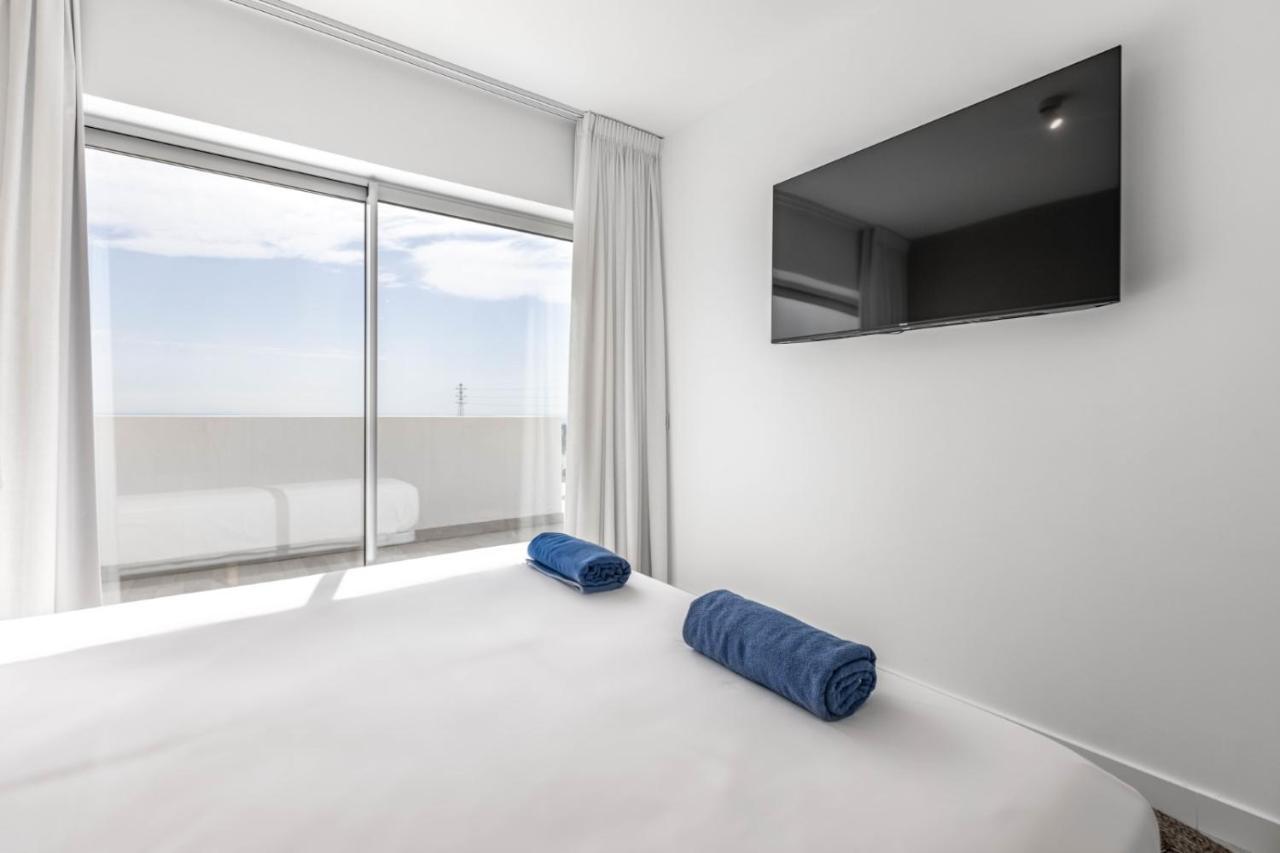 Al-1321 Alcazaba Lagoon Apartment
