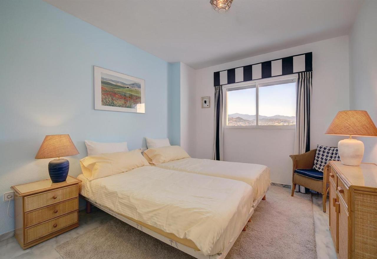 Penthouse Boulevard 401 *