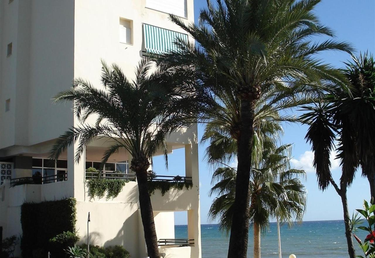 Apartment Boulevard 302 *