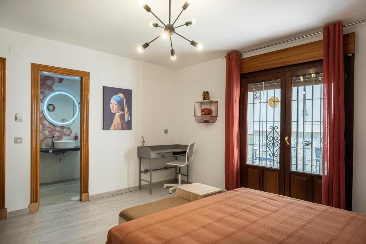 Tadawn Literary Bed & Breakfast Estepona