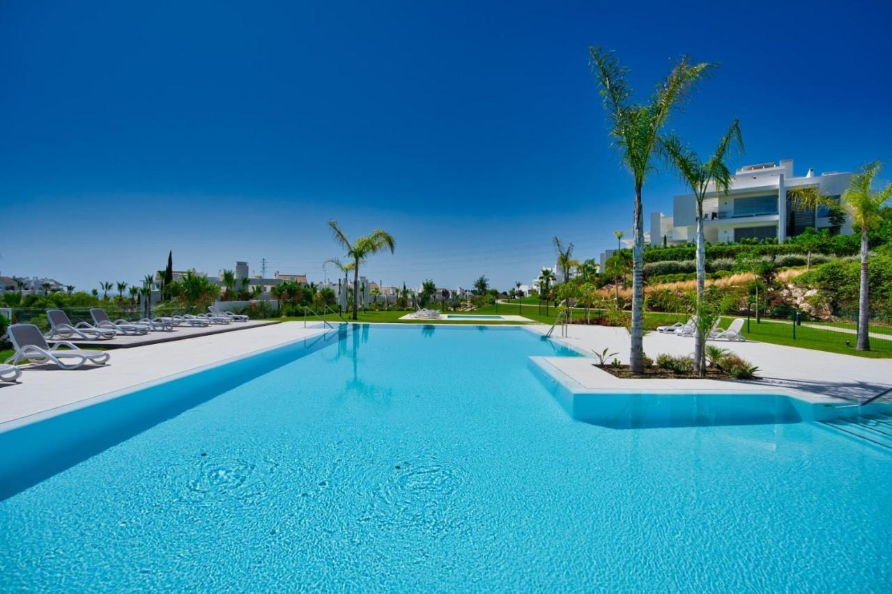 Apartment Al-1112 2 Bed Alcazaba Lagoon