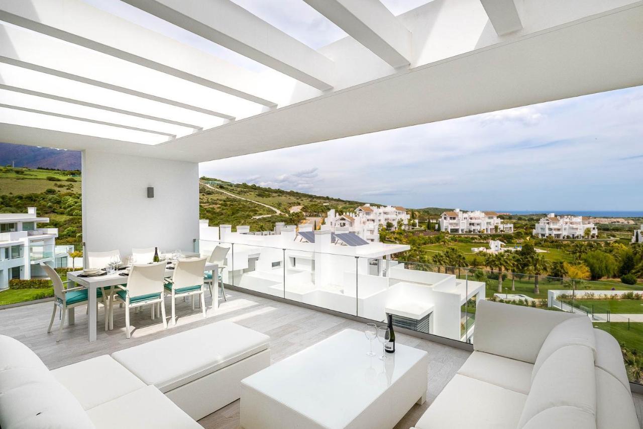 Al-1514 - 3 Bedrooms * Estepona