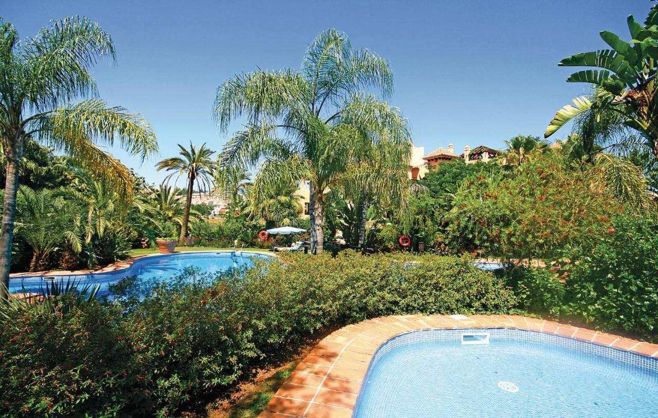 Beautiful Apartment In Estepona With 3 Bedrooms, Outdoor Swimming Pool And Swimming Pool * Estepona