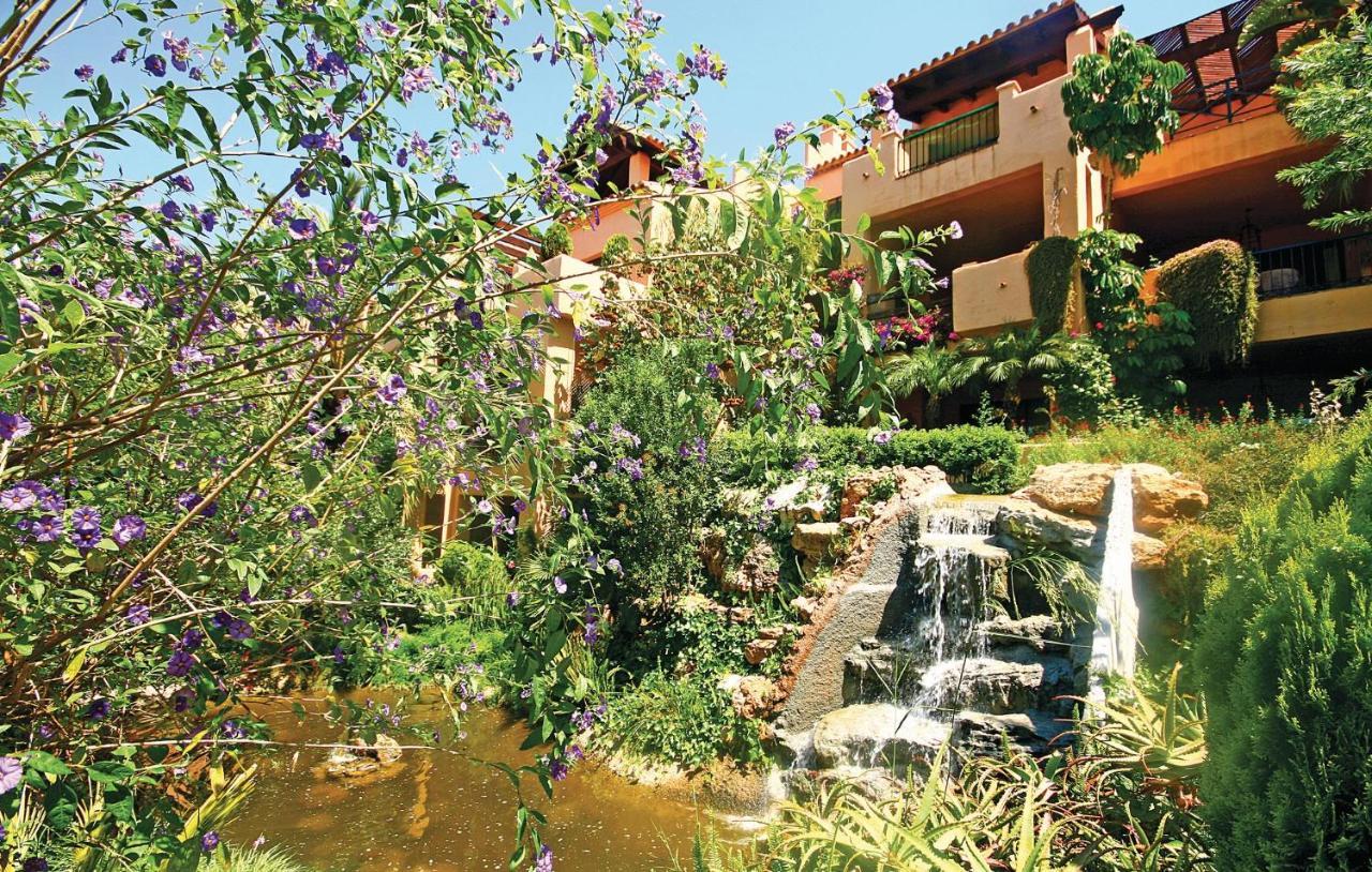 Apartment Beautiful Apartment In Estepona With 3 Bedrooms, Outdoor Swimming Pool And Swimming Pool