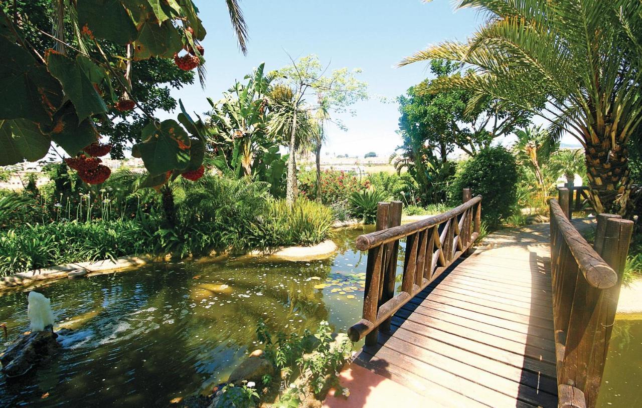 Beautiful Apartment In Estepona With 3 Bedrooms, Outdoor Swimming Pool And Swimming Pool Apartment