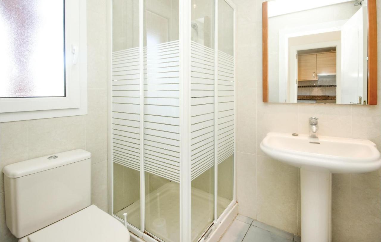 2 Bedroom Cozy Apartment In Estepona *