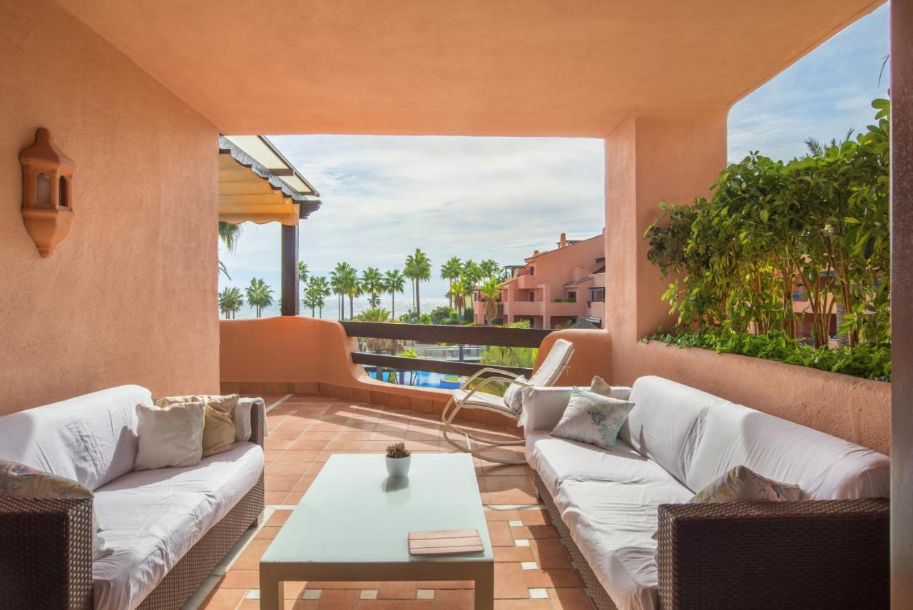 High Standard Front * Estepona