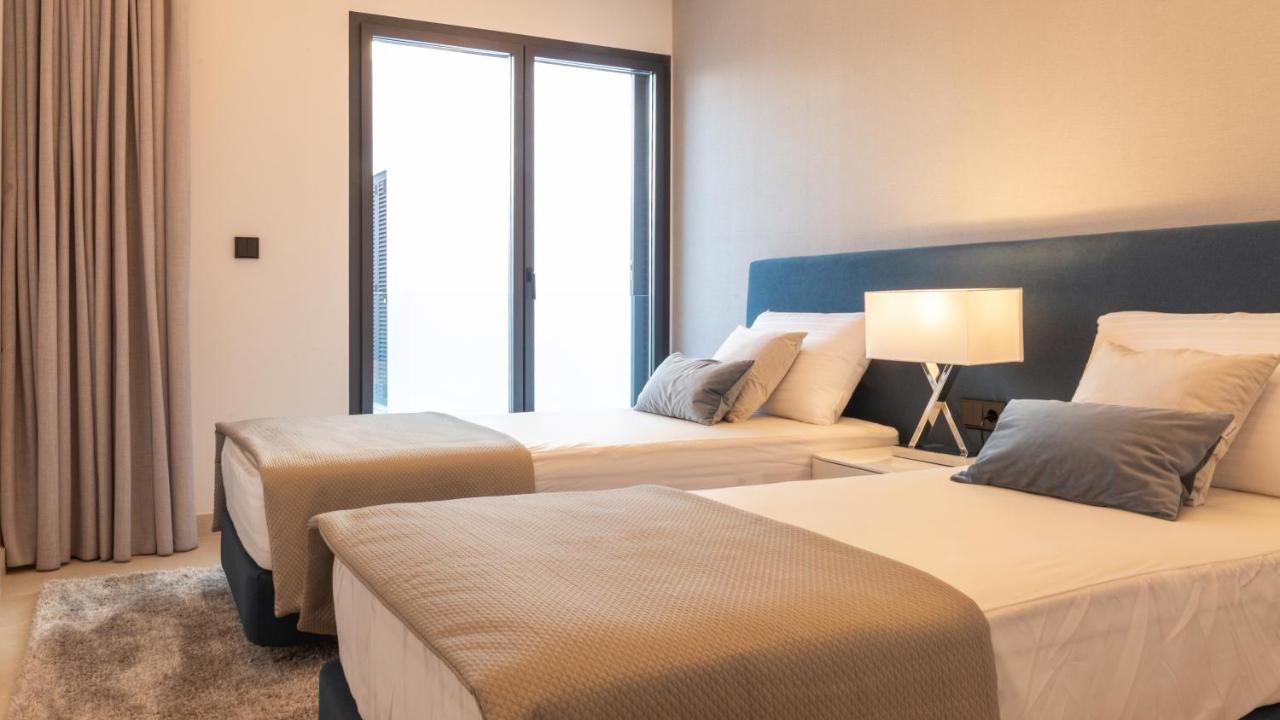 The Island, Estepona, Casa 6 Luxury Beachfront Holiday home Estepona