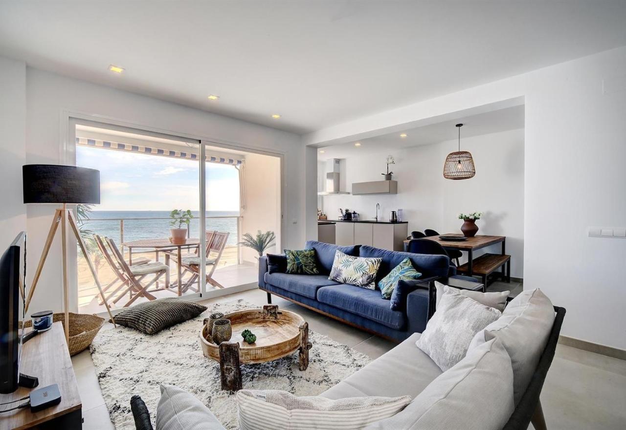 Boulevard Renovated Iberia Apartment Estepona