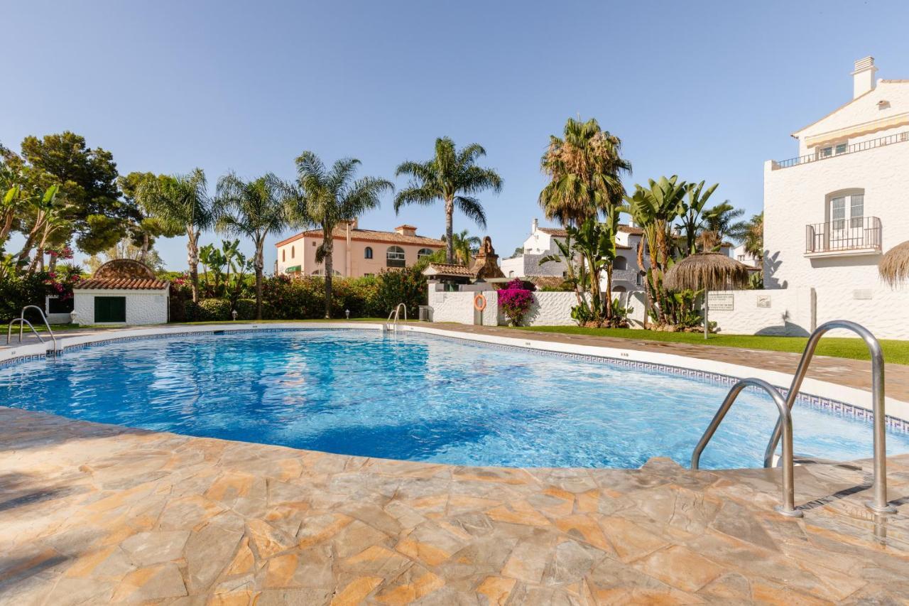 Confortable Urbanizacion El Paraiso Apartment Estepona
