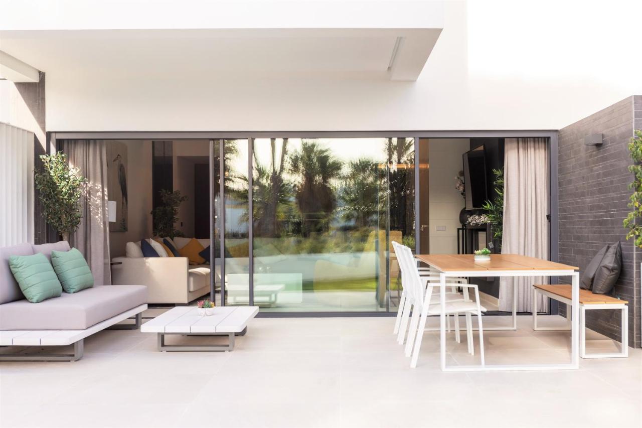 The Island, Estepona, Casa 6 Luxury Beachfront Holiday home *