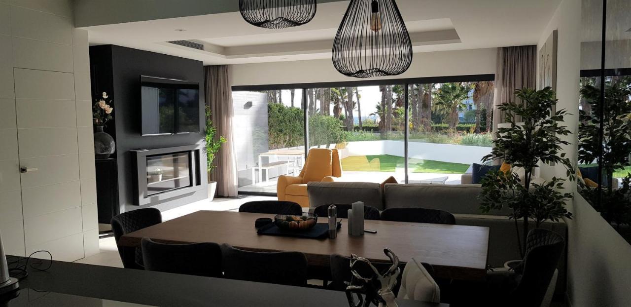 Holiday home The Island, Estepona, Casa 6 Luxury Beachfront *