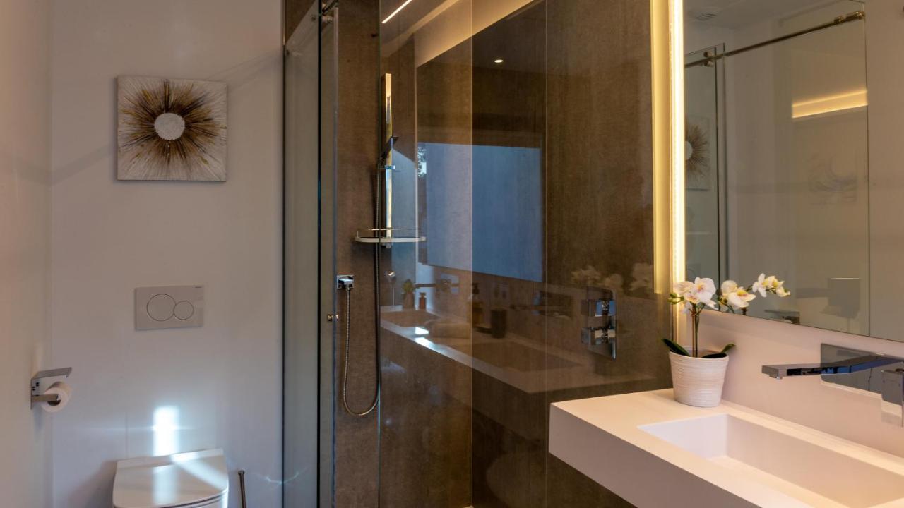 The Island, Estepona, Casa 6 Luxury Beachfront *