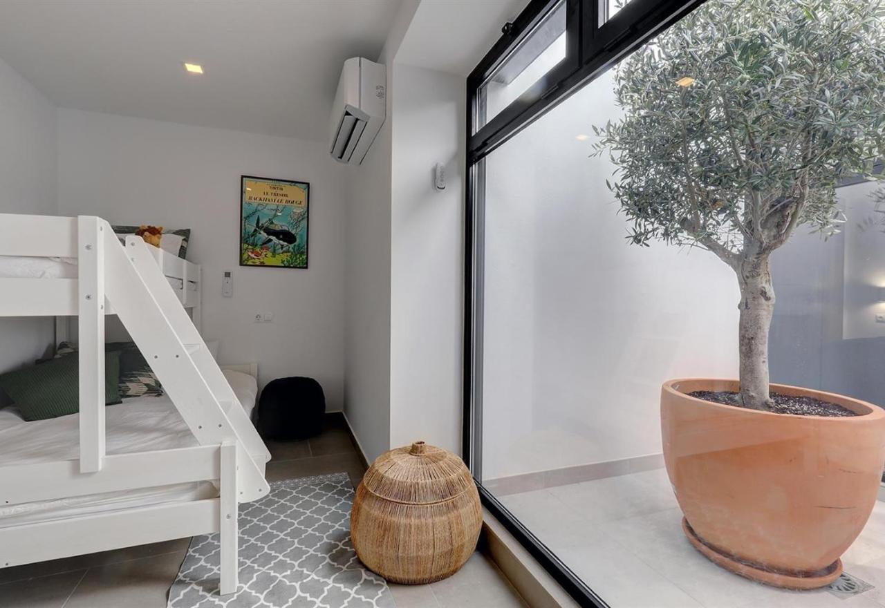 Casa de férias Renovated Townhouse San Roque 91