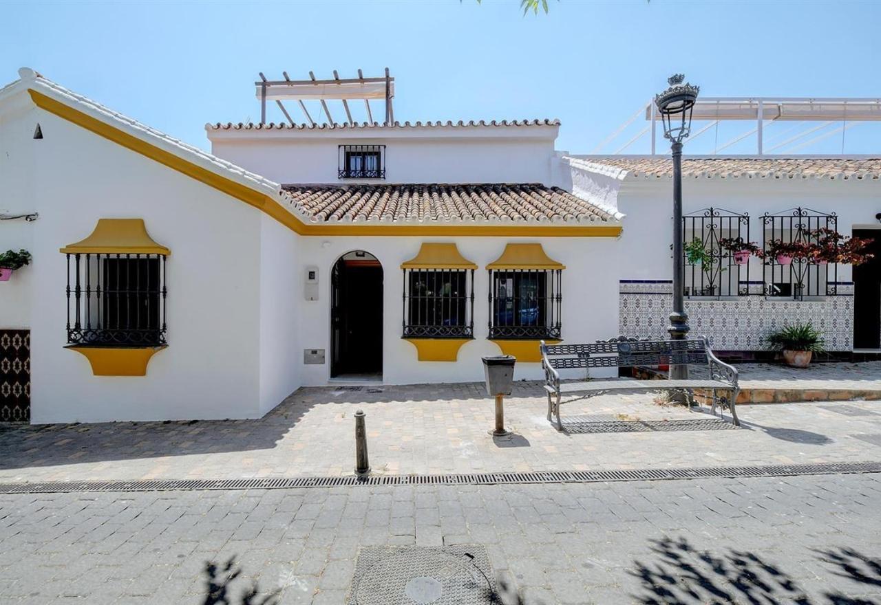 Holiday home Renovated Townhouse San Roque 85