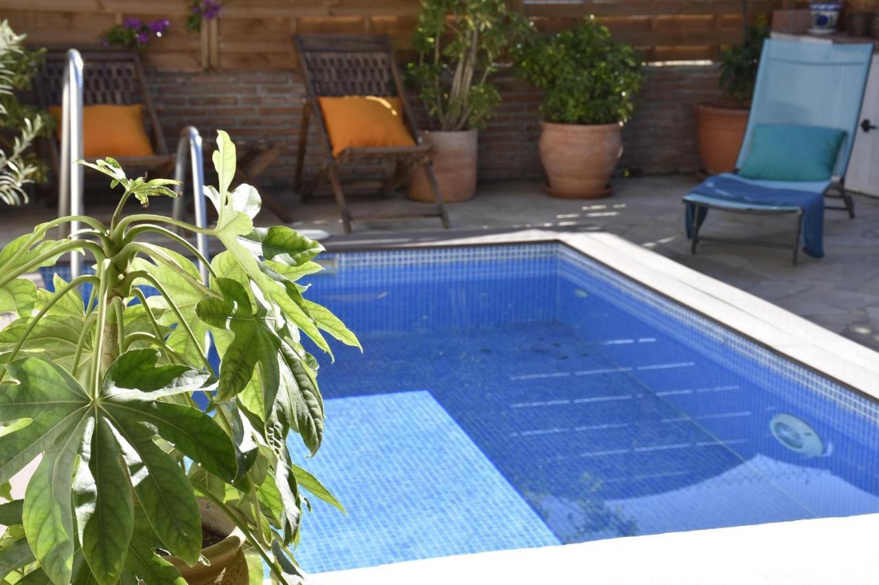 Mb-spacious Townhouse With Private Pool Holiday home