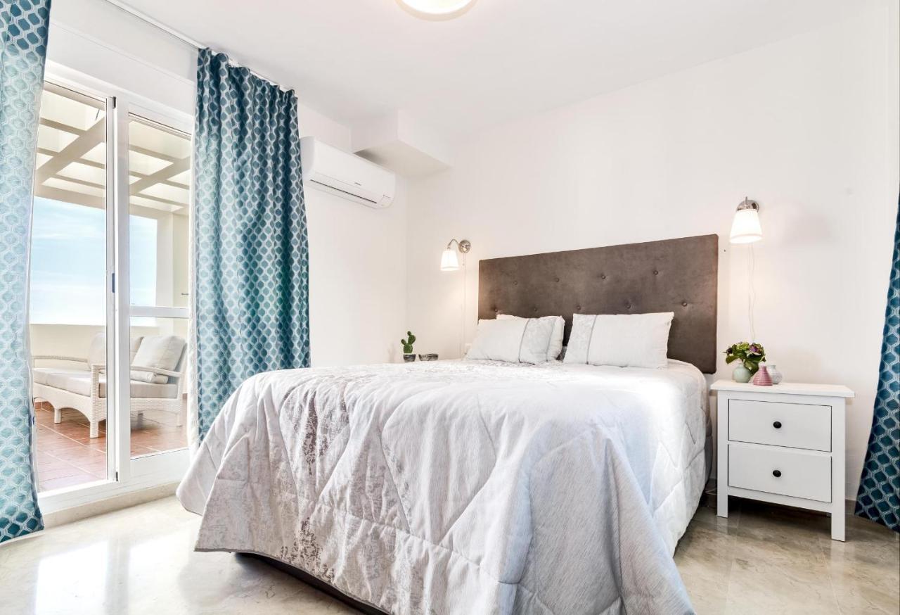 Pdm - Elegant With Breathtaking Sea View Apartment