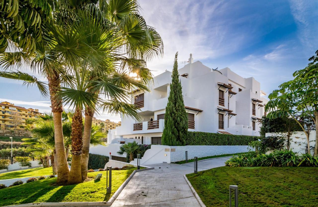 Gh-modern 2 Bed With Pool In Apartment *