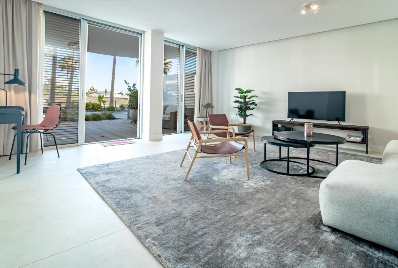 Te- Luxury Resort, Front Line Beach, Families Only Appartement Estepona