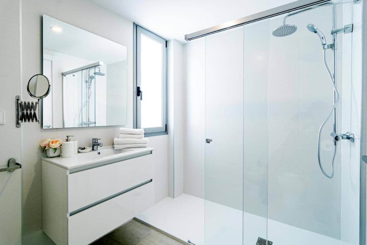 Vg- 2 Bedroom In Luxury Development Apartment *