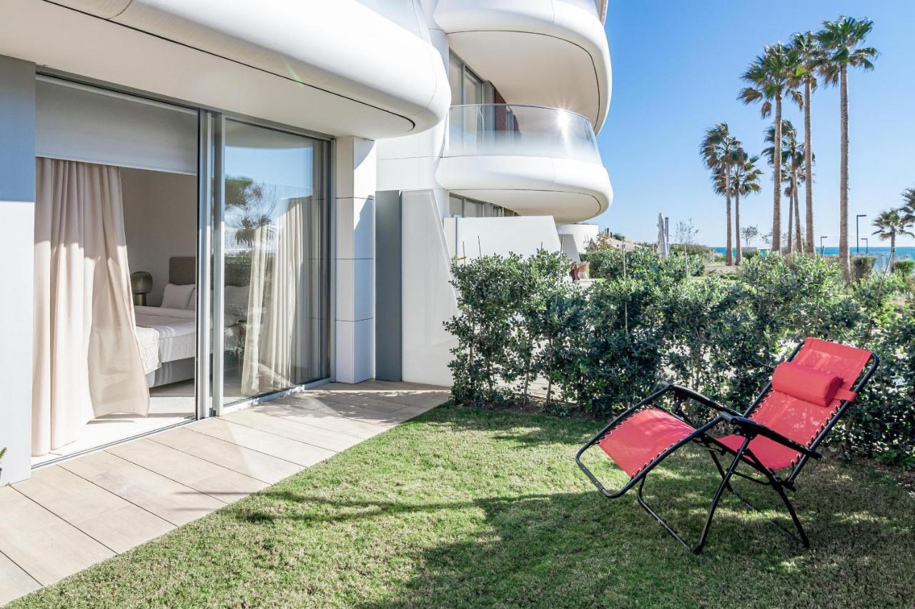 Te- Luxury Resort, Front Line Beach, Families Only Estepona