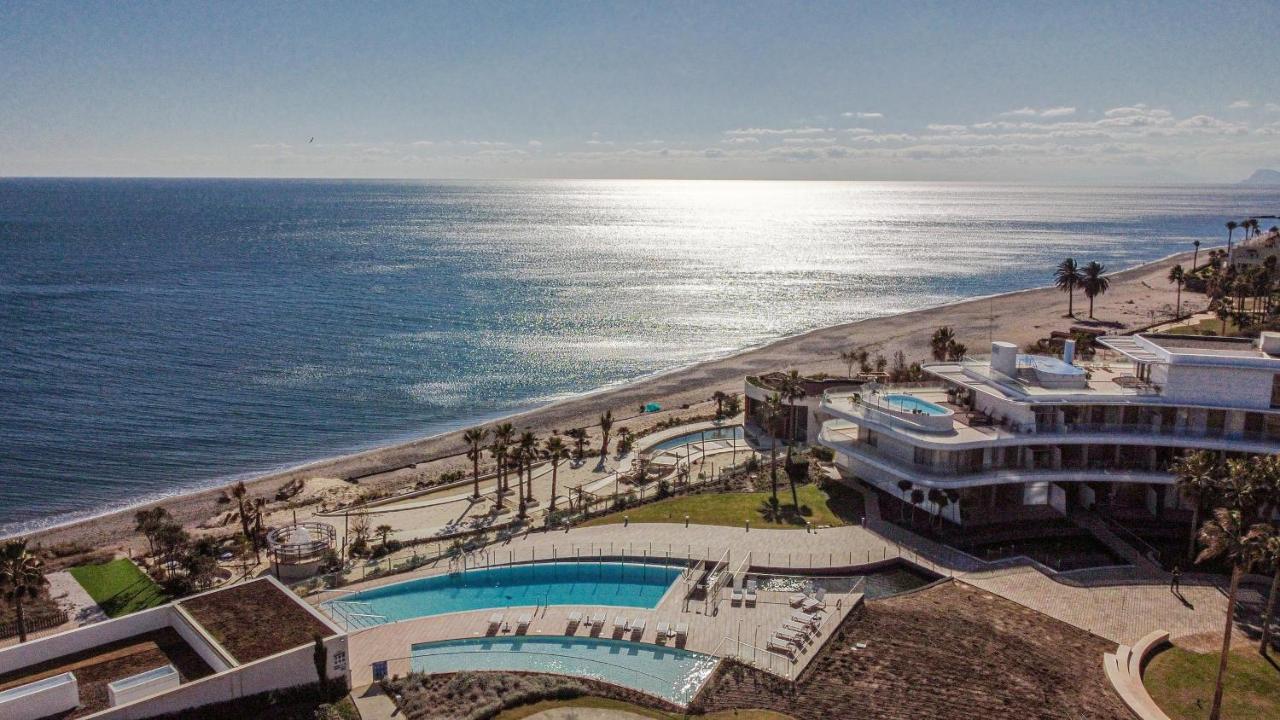 Te- Luxury Resort, Front Line Beach, Families Only Apartamento Estepona
