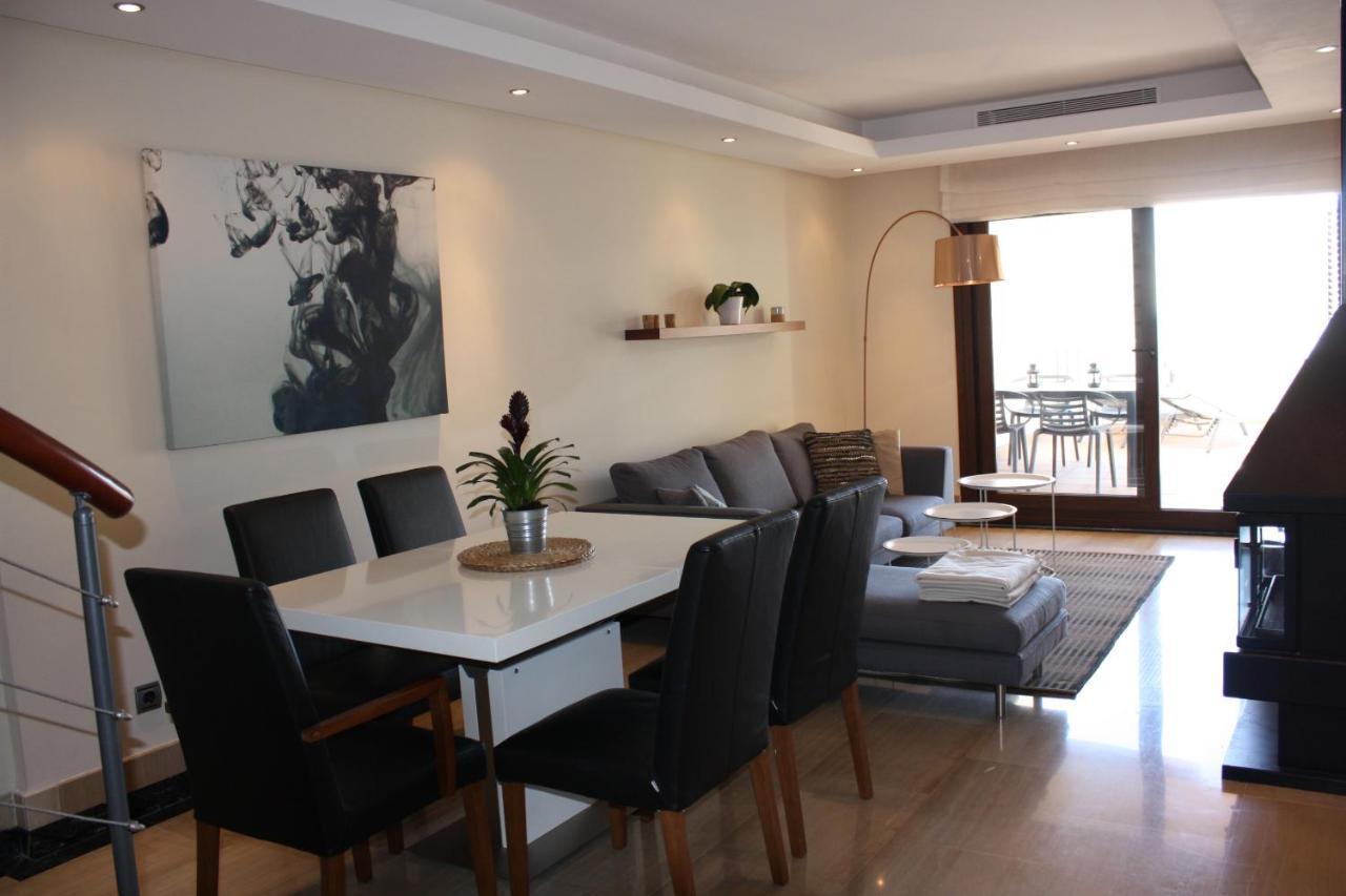 116 - Penthouse With Private Pool Near *