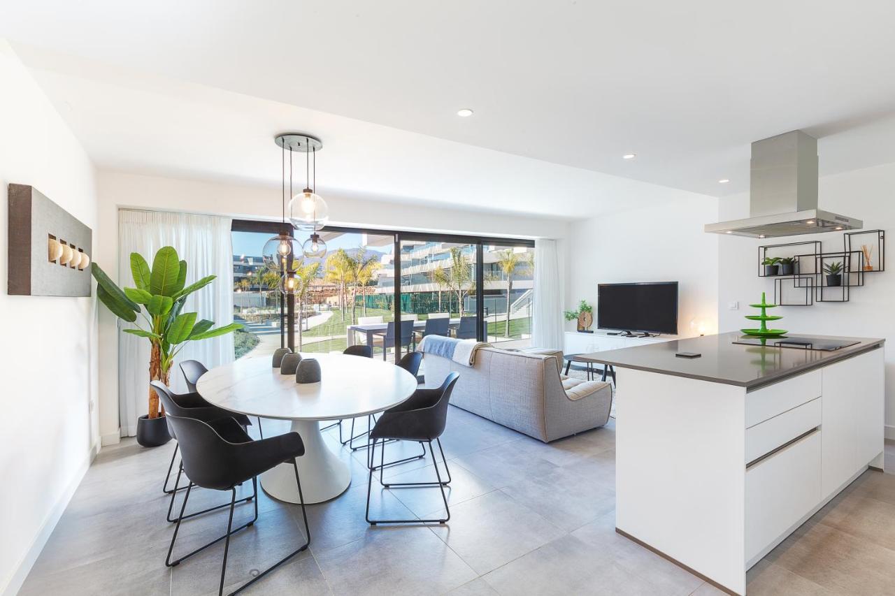 Luxury With 3 Bedrooms Apartment