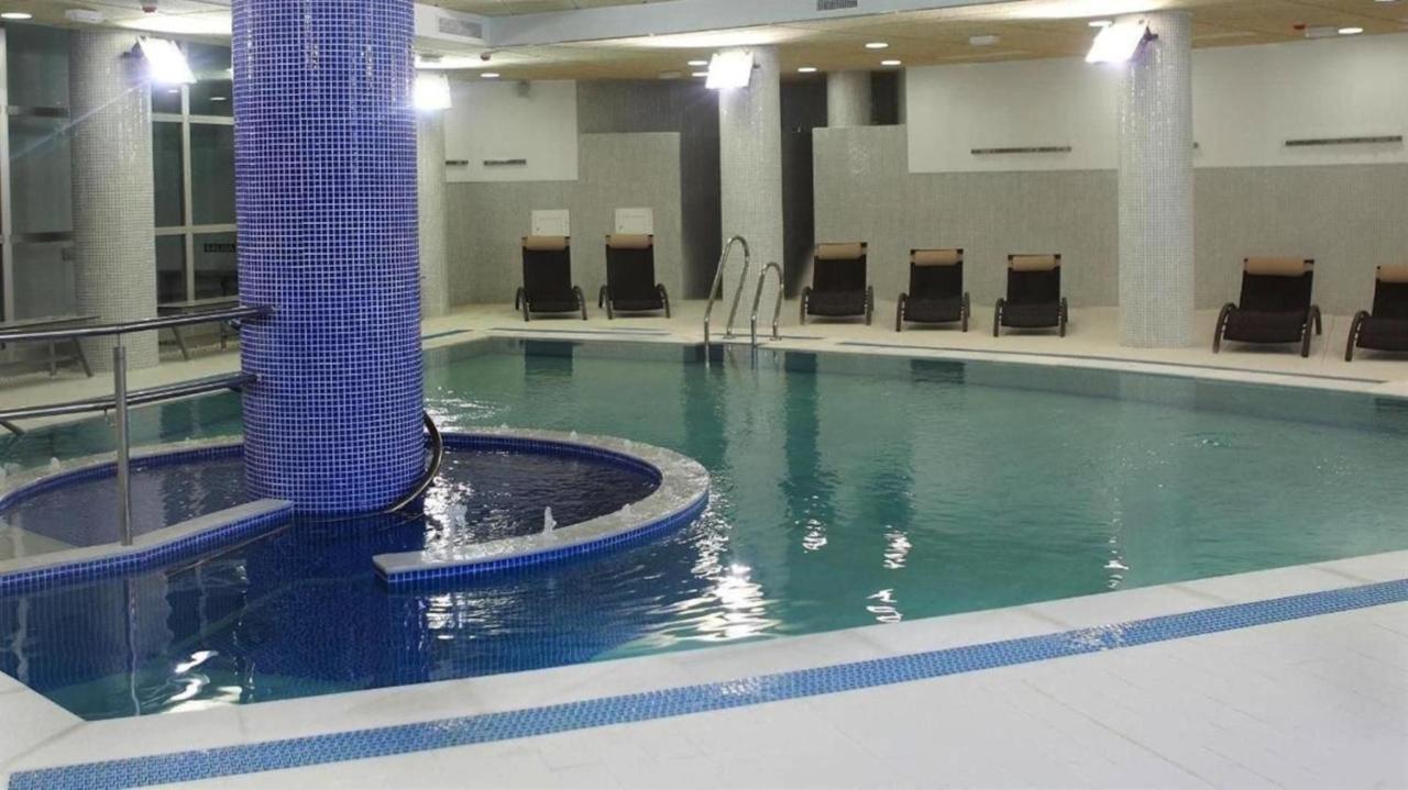 116 - Penthouse With Private Pool Near