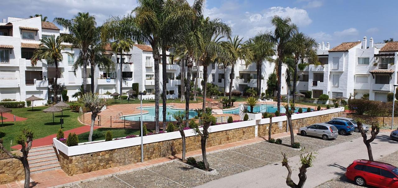 Costalita Seaview Apartment Estepona