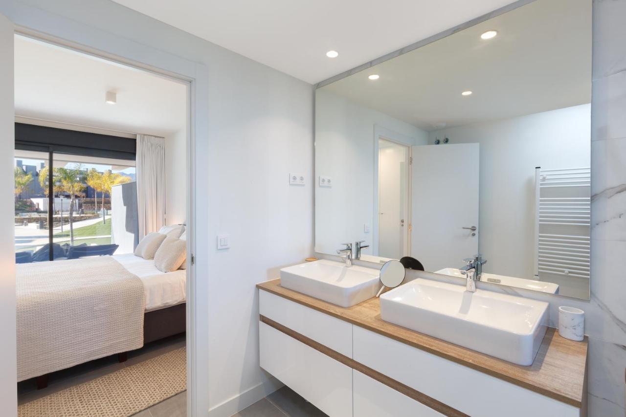 Luxury With 3 Bedrooms Estepona