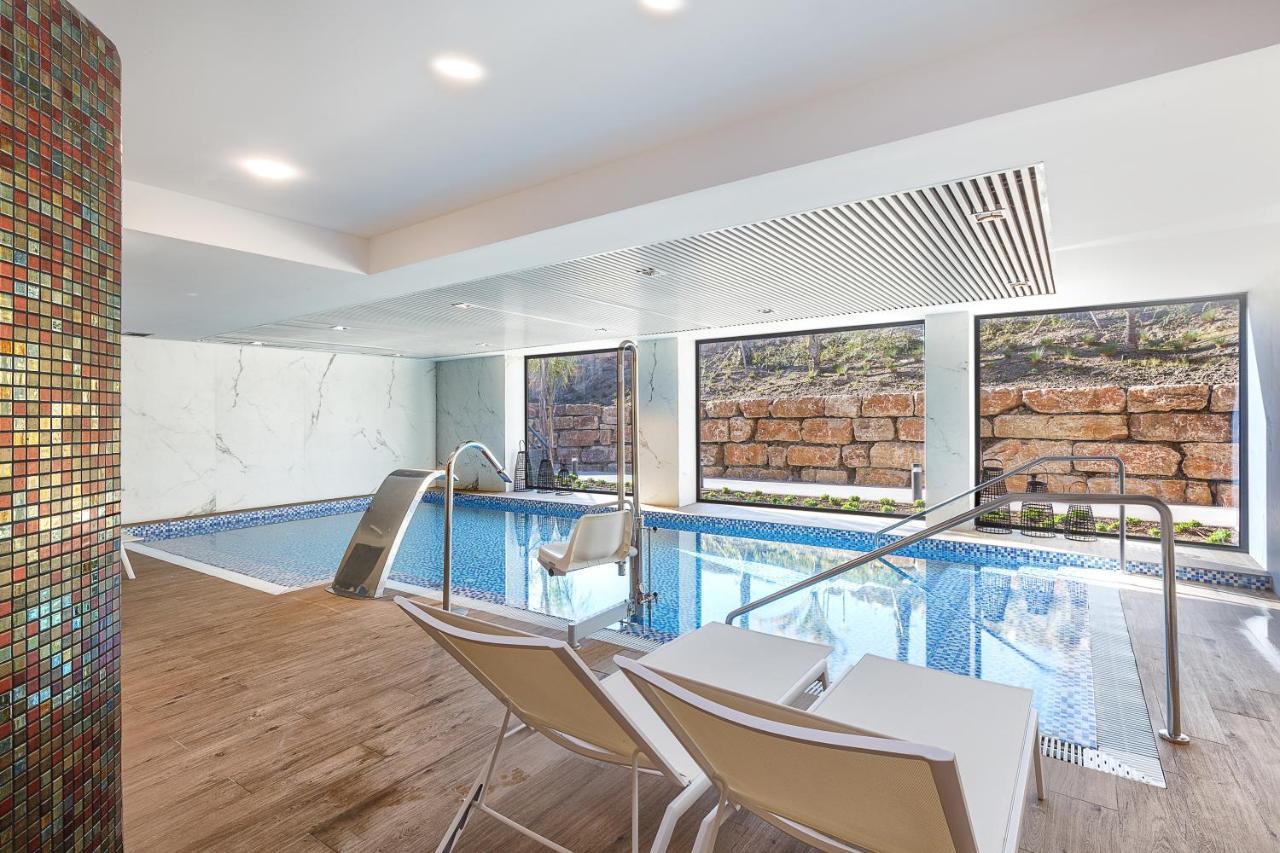 Luxury With 3 Bedrooms