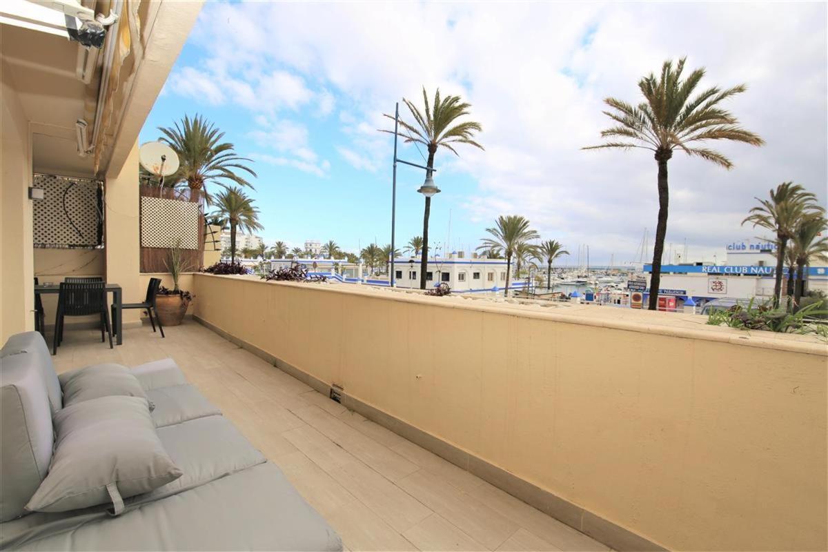 -frontline- Large, 1st Floor Modern Apartment-puerto Paraiso * Estepona
